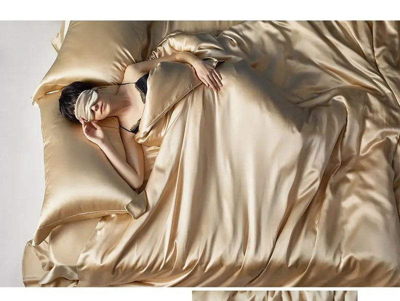 LuxeSilk Couture: Premium Mulberry Silk Bedding Set